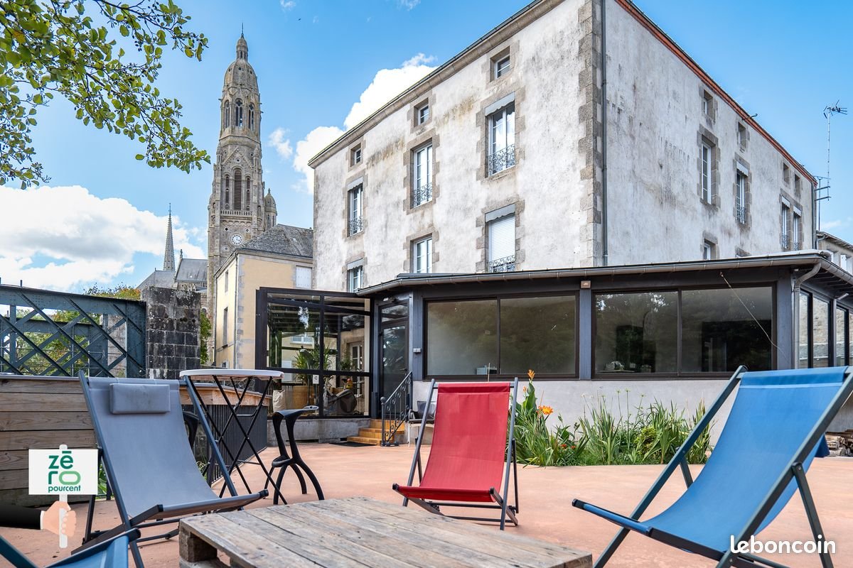Maison à vendre, 401m², Saint-Laurent-sur-Sèvre