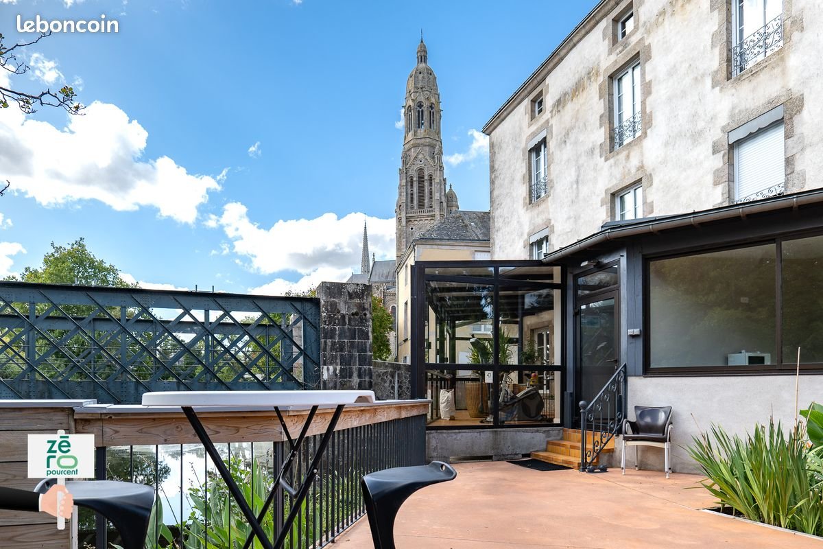 Maison à vendre, 401m², Saint-Laurent-sur-Sèvre