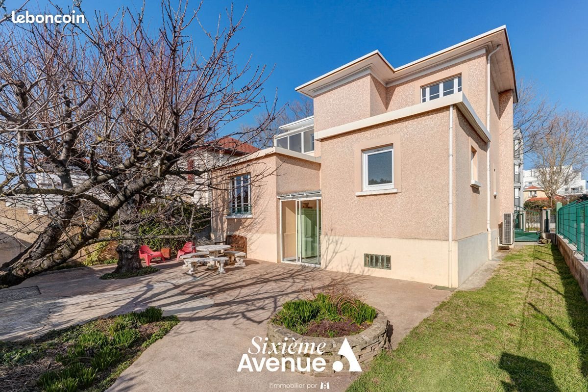 Maison à vendre, 133m², Saint-Priest