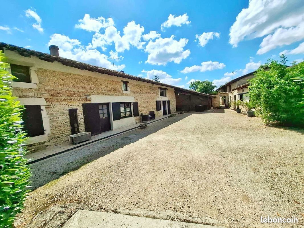 Maison à vendre, 312m², Viriat