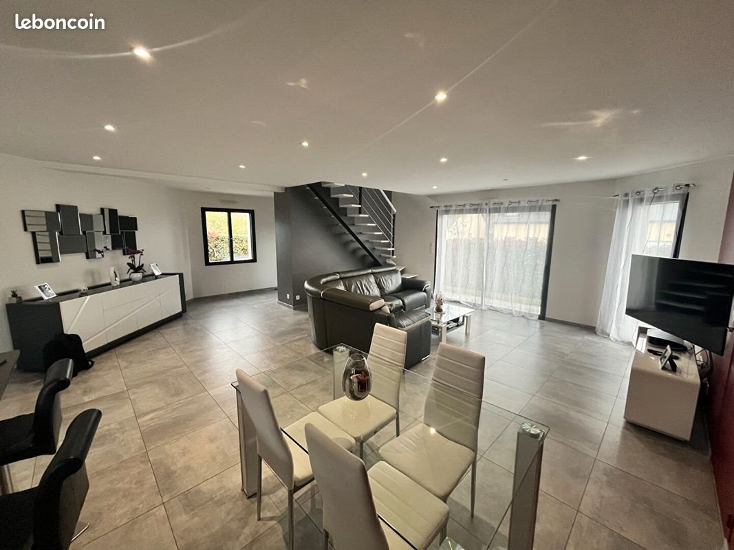 Maison à vendre, 140m², Ligné