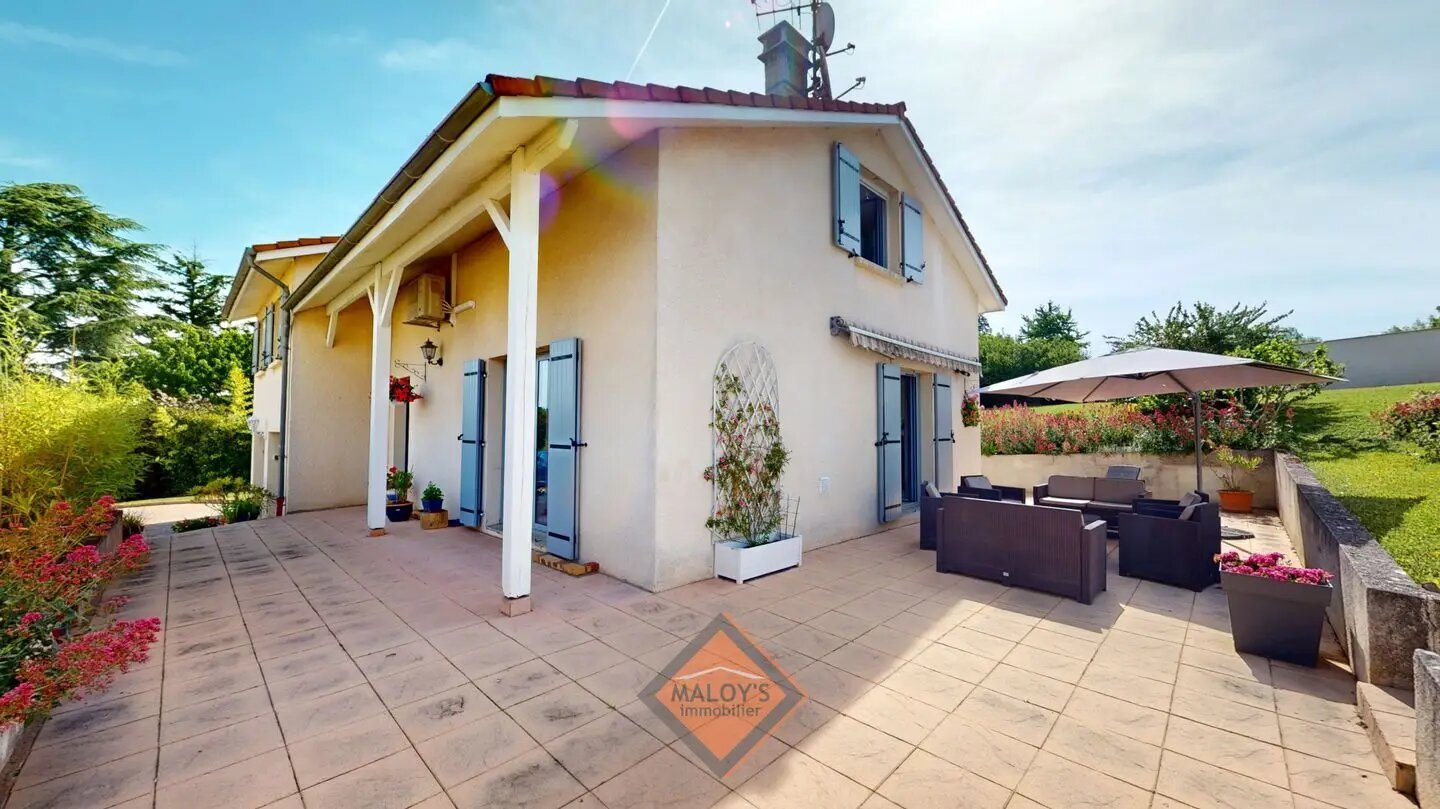 Maison à vendre, 141m², Lentilly
