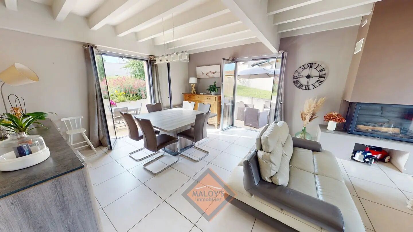Maison à vendre, 141m², Lentilly