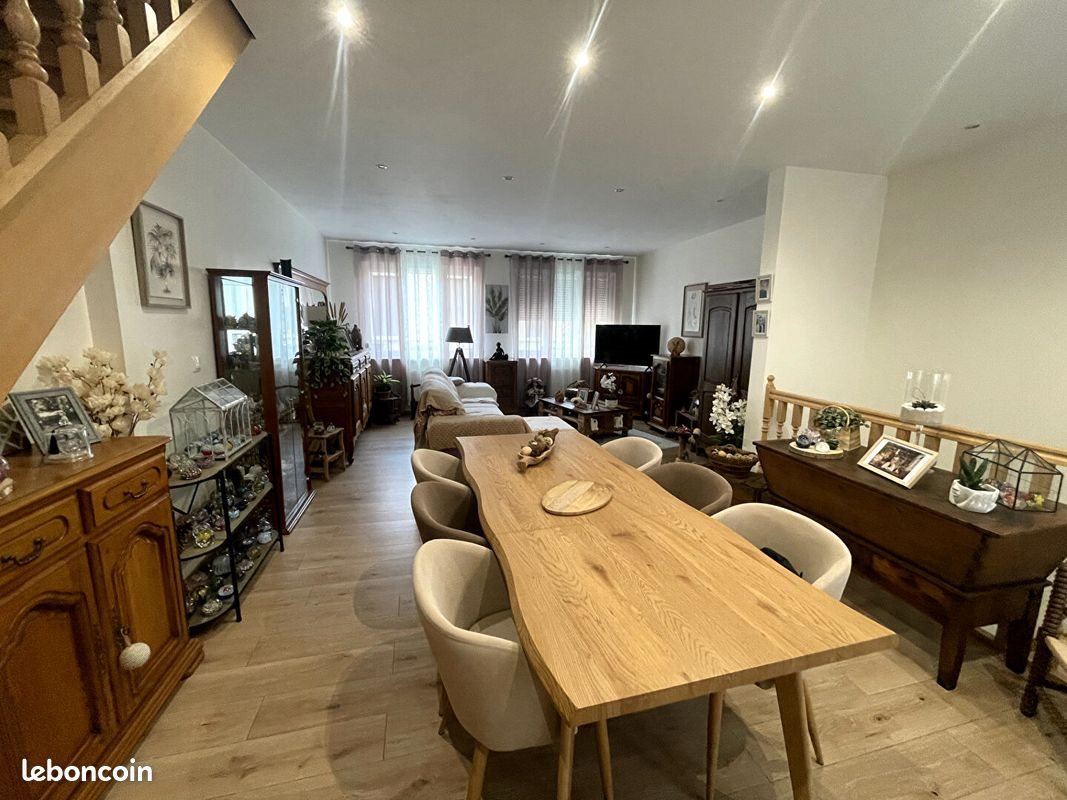 Appartement à vendre, 166m², Guise