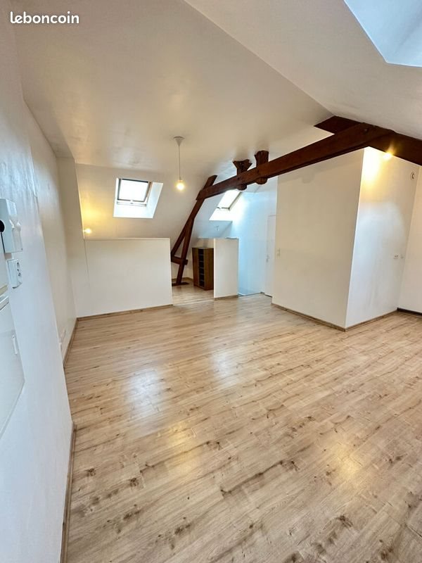 Appartement à louer, 32m², Noyon