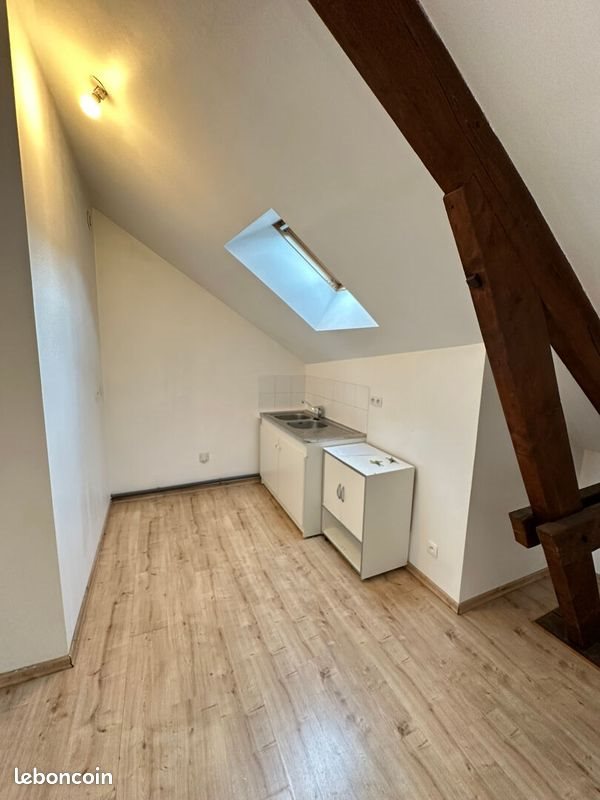 Appartement à louer, 32m², Noyon