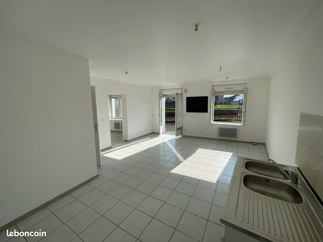 Appartement à louer, 55m², Etreux
