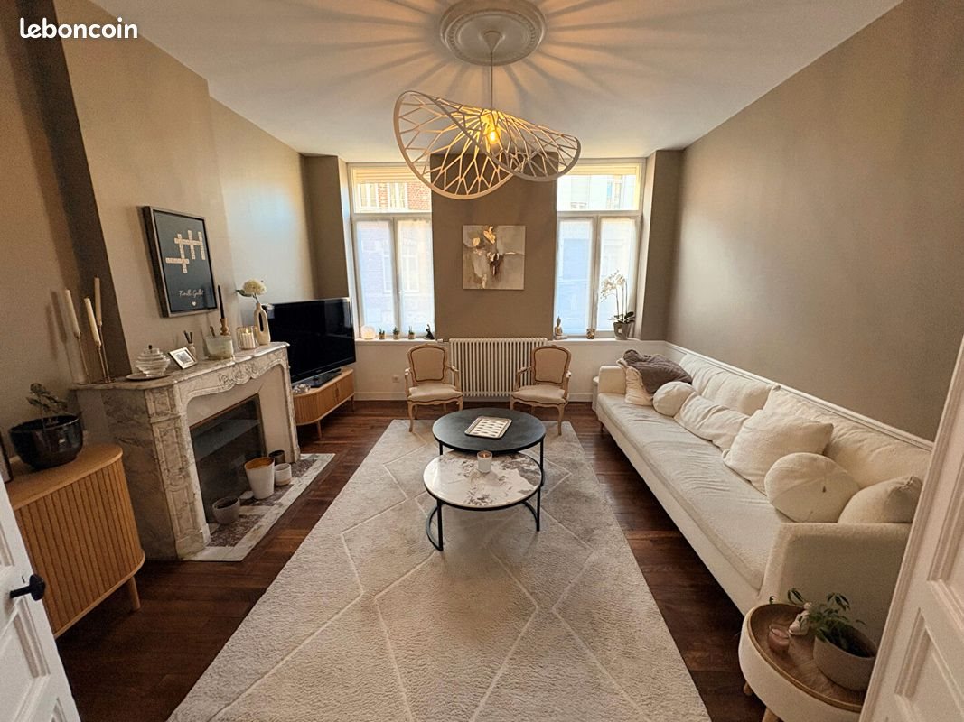 Maison à vendre, 252m², Saint-Quentin