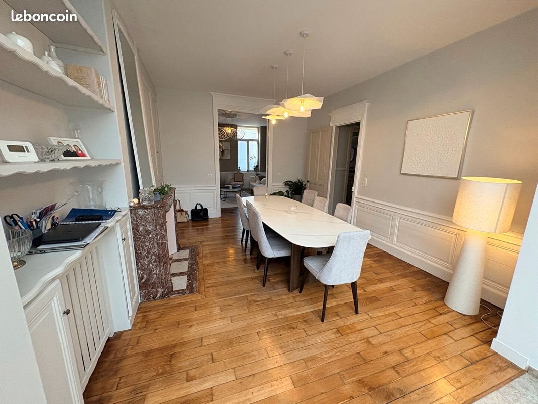 Maison à vendre, 252m², Saint-Quentin