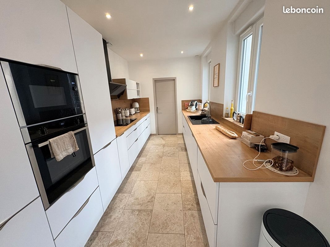 Maison à vendre, 252m², Saint-Quentin
