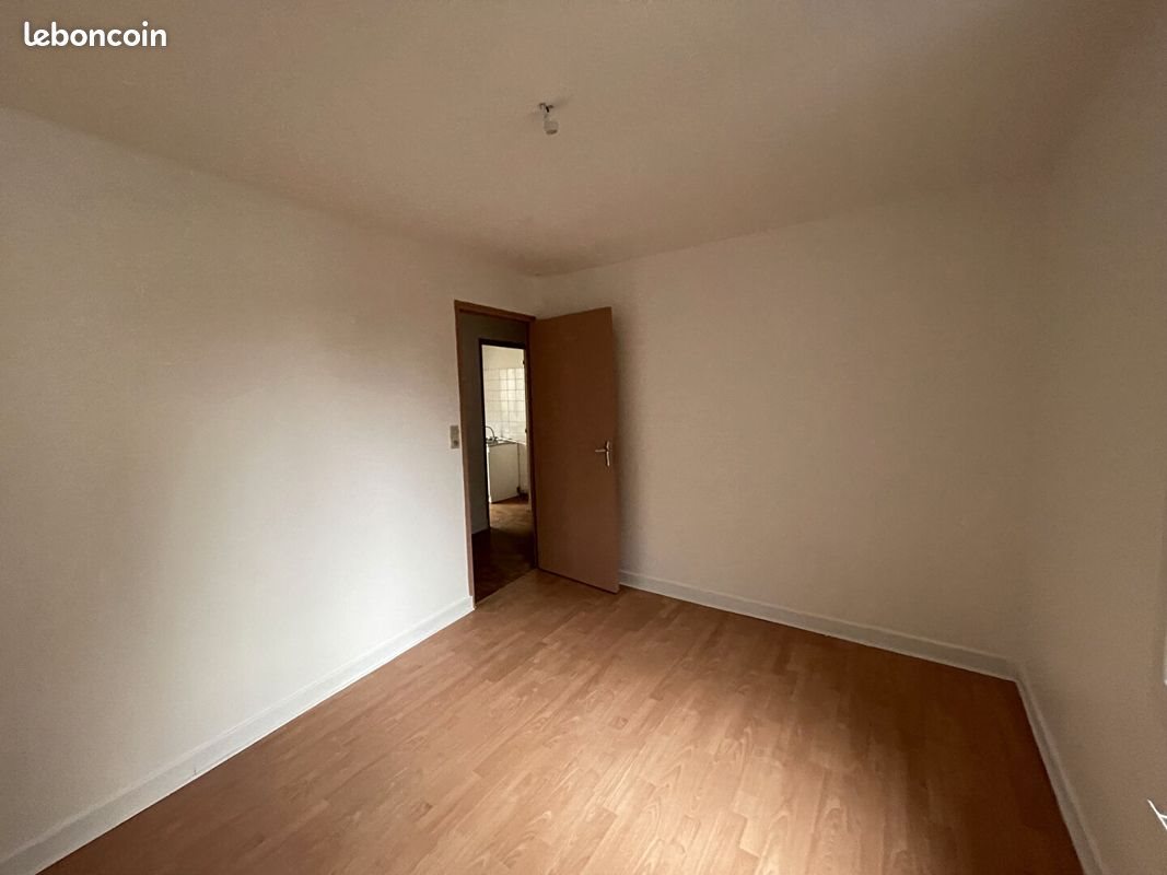 Appartement à louer, 48m², Marle