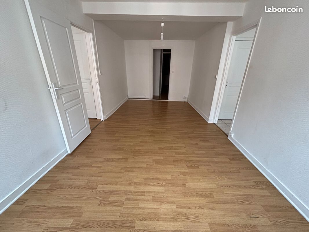 Appartement à louer, 62m², Guise