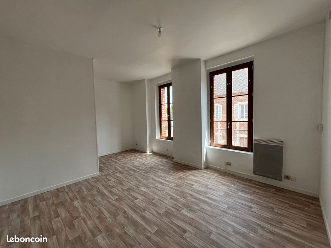 Appartement à louer, 61m², Marle