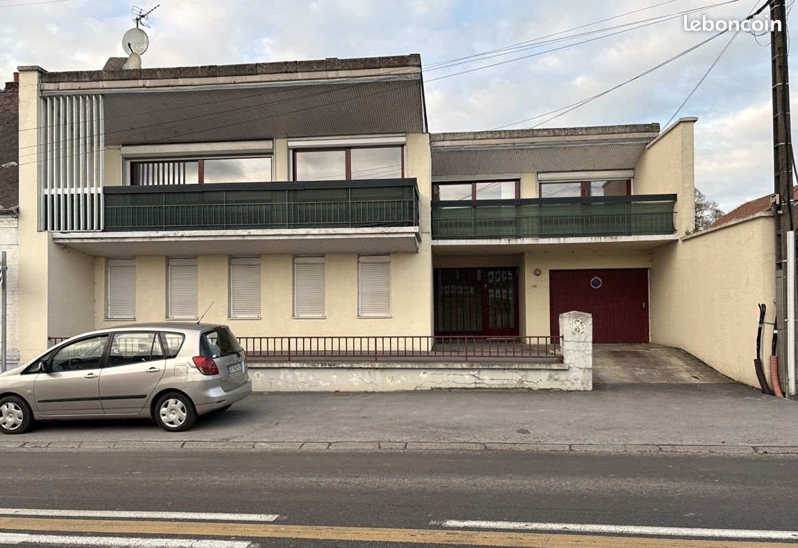 Appartement à louer, 99m², Guise