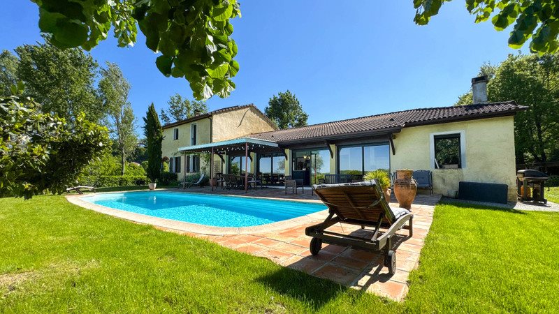 Maison à vendre, 220m², Montcuq