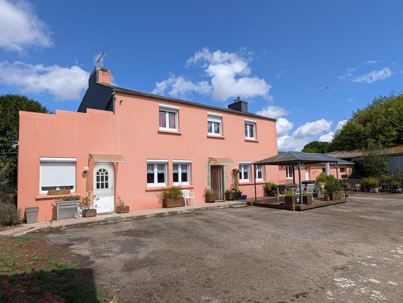 Maison à vendre, 186m², Lanrivain