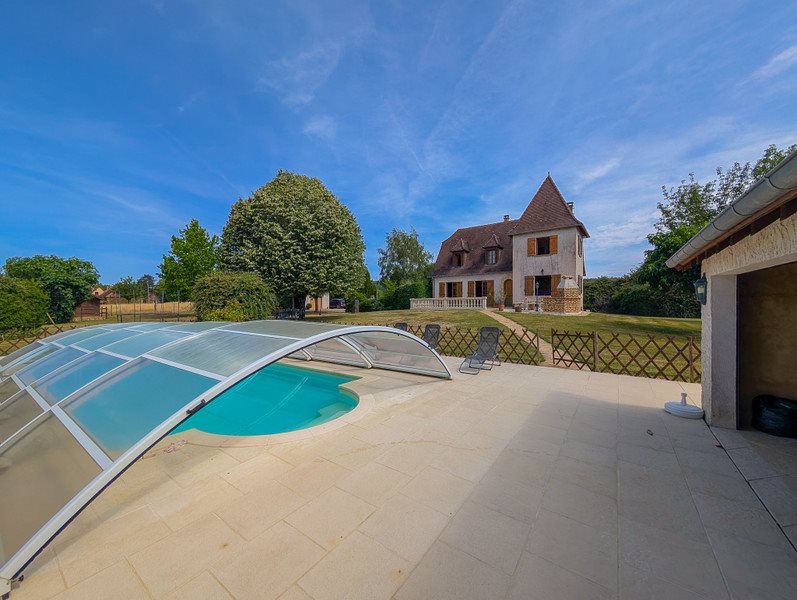 Maison à vendre, 122m², Génis