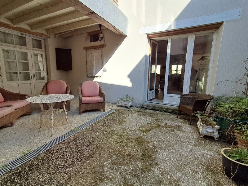 Maison à vendre, 287m², Neuvicq-le-Château