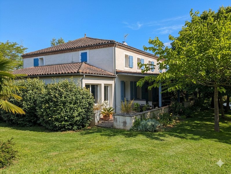 Maison à vendre, 400m², Pinel-Hauterive