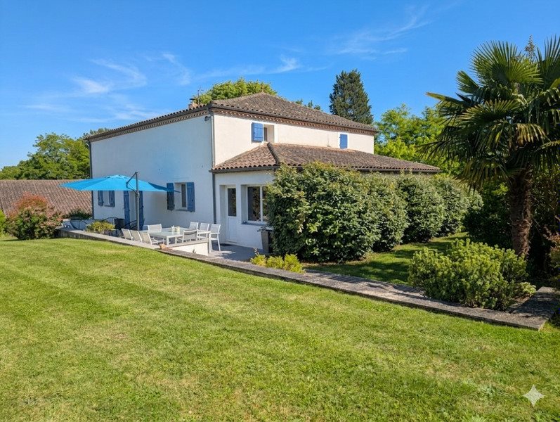 Maison à vendre, 400m², Pinel-Hauterive