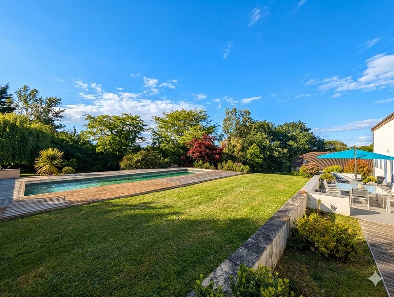 Maison à vendre, 400m², Pinel-Hauterive