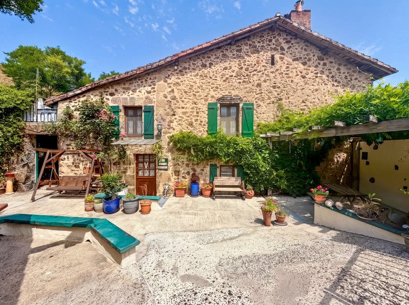 Maison à vendre, 210m², Rochechouart