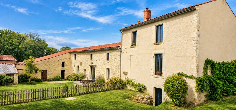 Maison à vendre, 228m², Saint-Martin-Lars-en-Sainte-Hermine