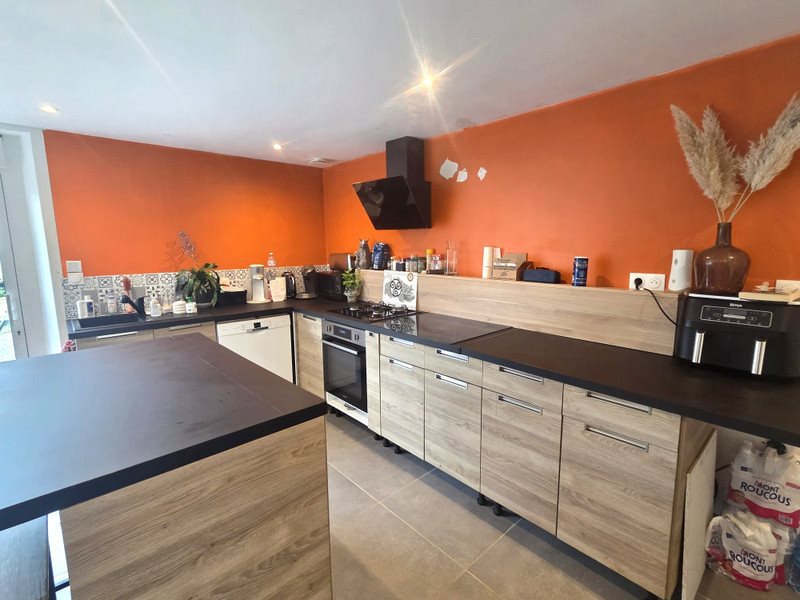 Maison à vendre, 100m², Saint-Jean-sur-Mayenne