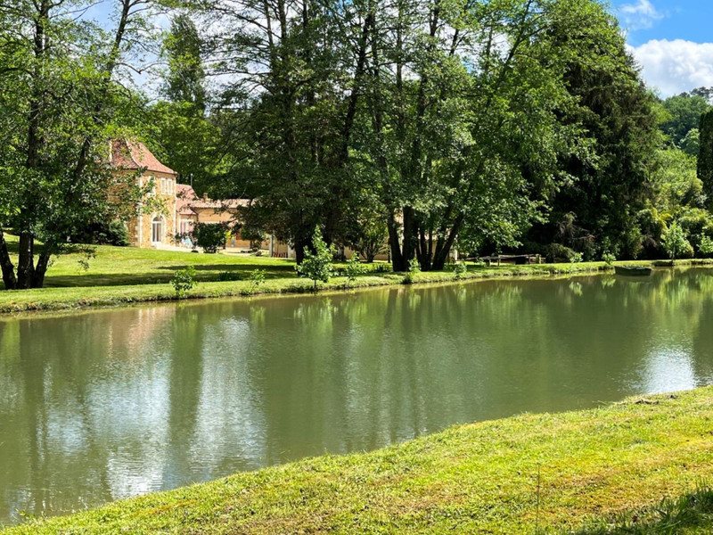 Maison à vendre, 200m², Montagnac-la-Crempse