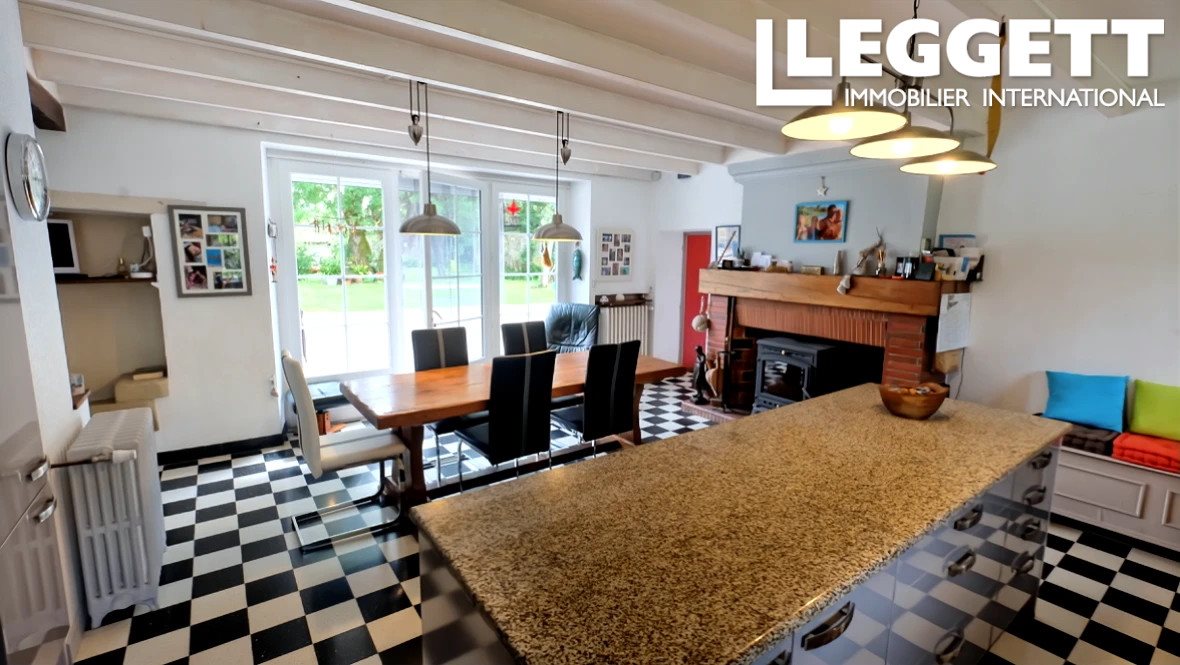 Maison à vendre, 190m², Saint-Hilaire-de-Villefranche