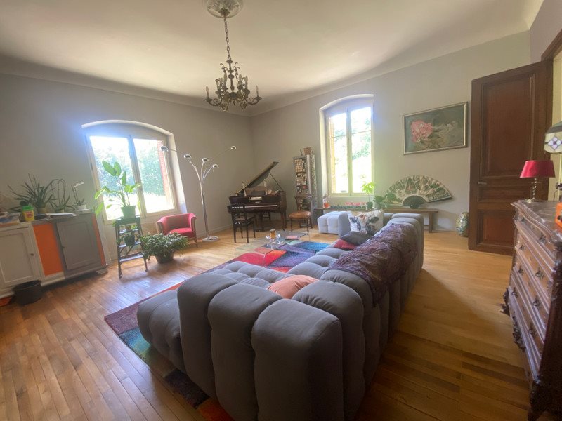 Maison à vendre, 464m², Condat-sur-Ganaveix