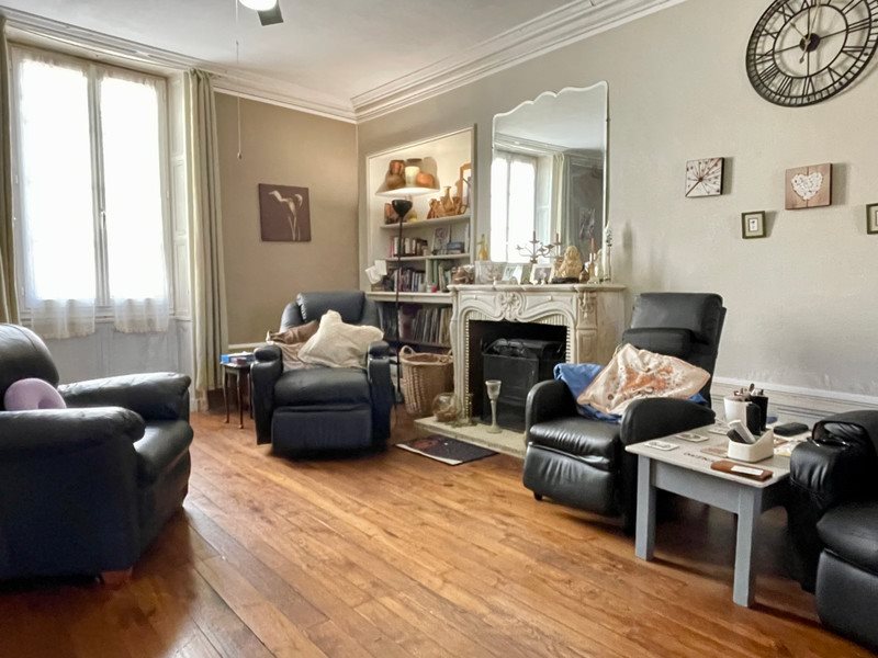 Maison à vendre, 224m², Aigre