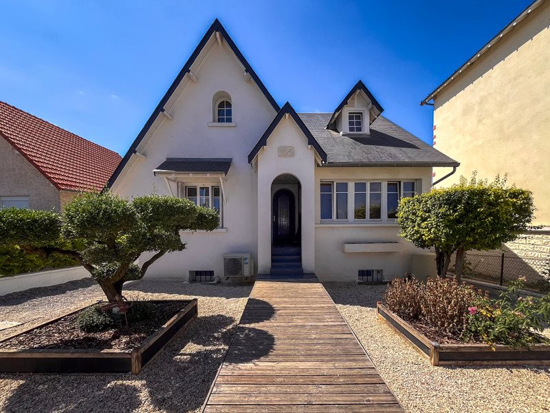 Maison à vendre, 176m², Surgères