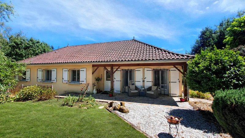Maison à vendre, 140m², Les Salles-Lavauguyon