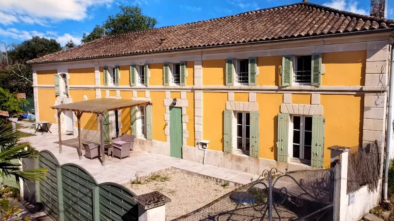 Maison à vendre, 364m², Saint-Simon-de-Bordes