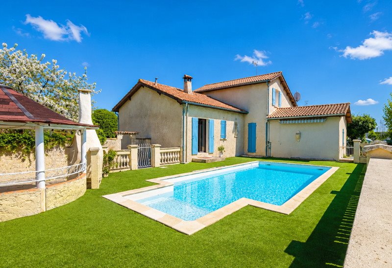 Maison à vendre, 198m², Roullet-Saint-Estèphe