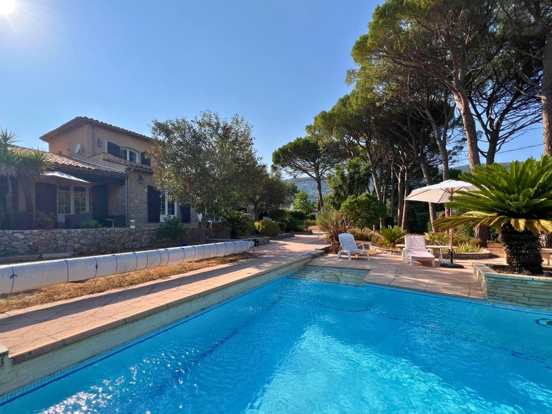 Maison à vendre, 188m², Peymeinade