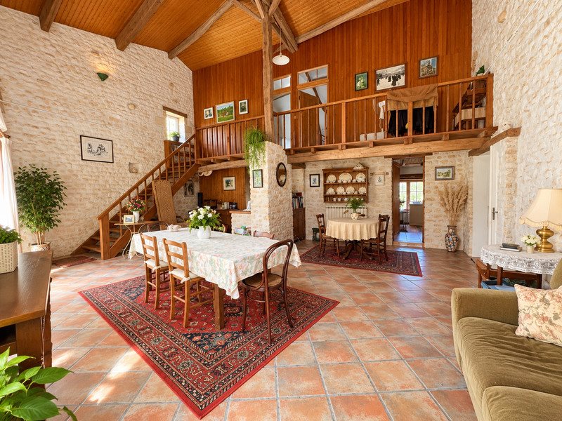 Maison à vendre, 211m², Archingeay
