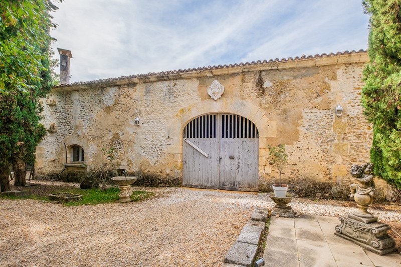 Maison à vendre, 310m², Rougnac