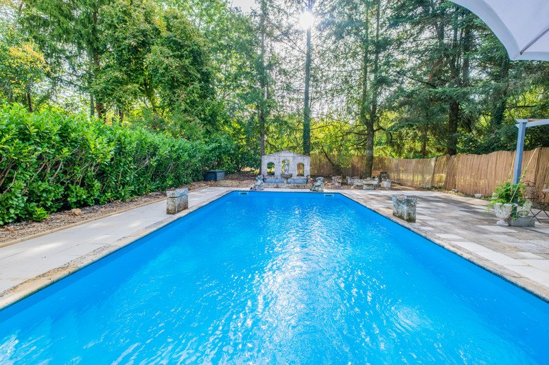 Maison à vendre, 310m², Rougnac