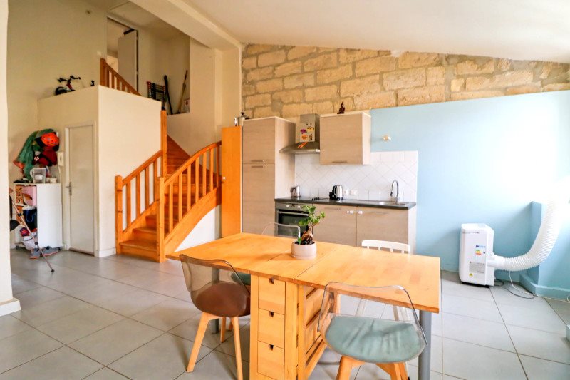Appartement à vendre, 70m², Uzès