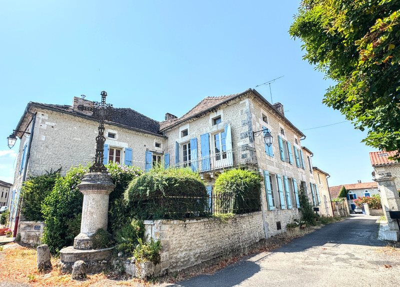 Maison à vendre, 293m², Salles-Lavalette