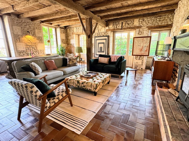 Maison à vendre, 293m², Salles-Lavalette