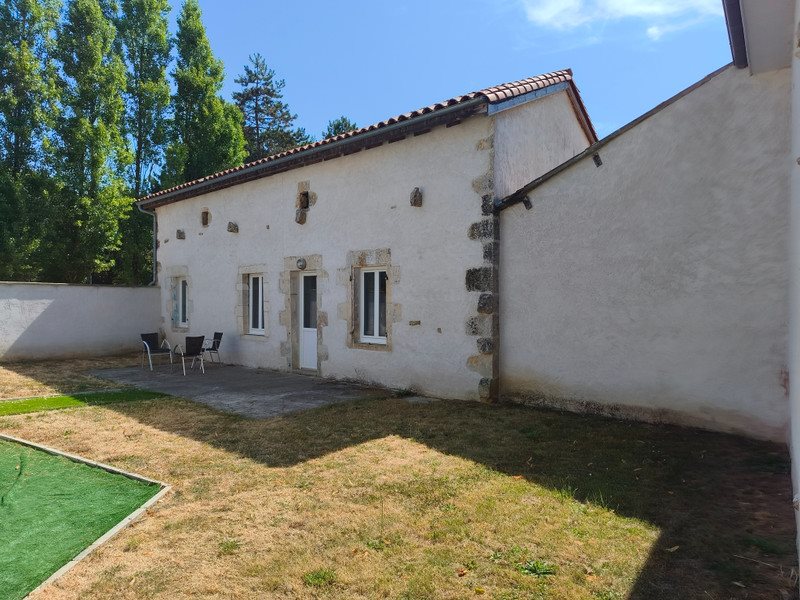 Maison à vendre, 236m², Valence-en-Poitou