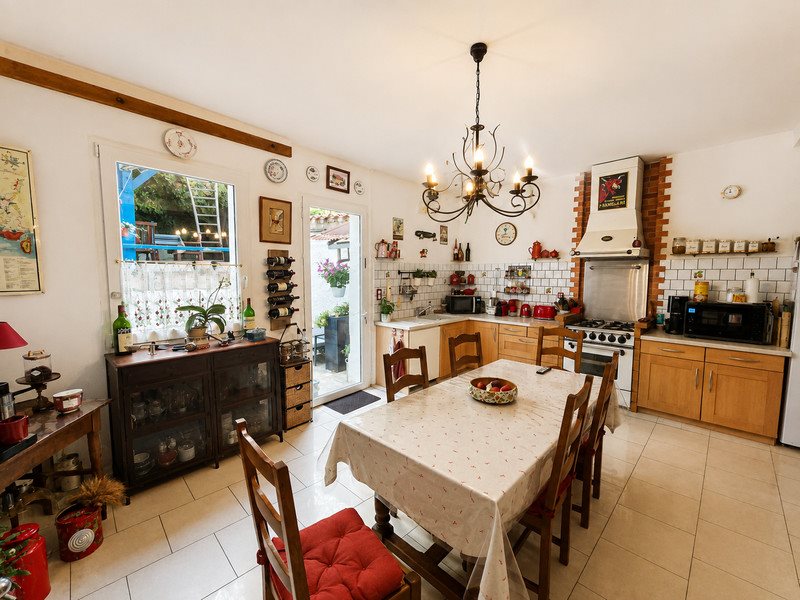 Maison à vendre, 110m², Aubeterre-sur-Dronne