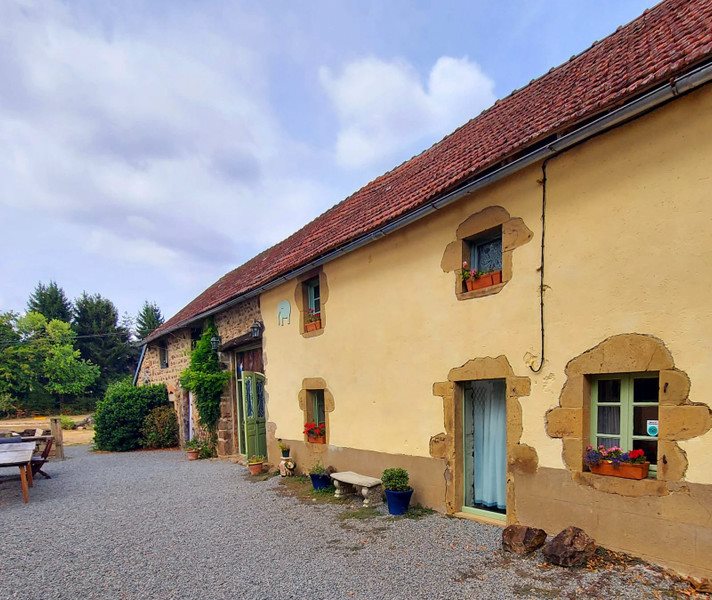 Maison à vendre, 270m², Pionsat