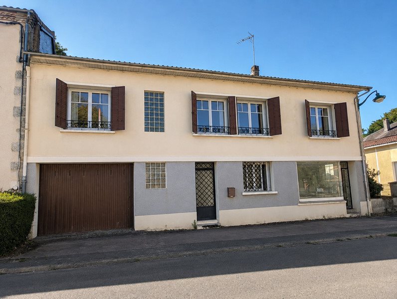 Maison à vendre, 144m², Châlus