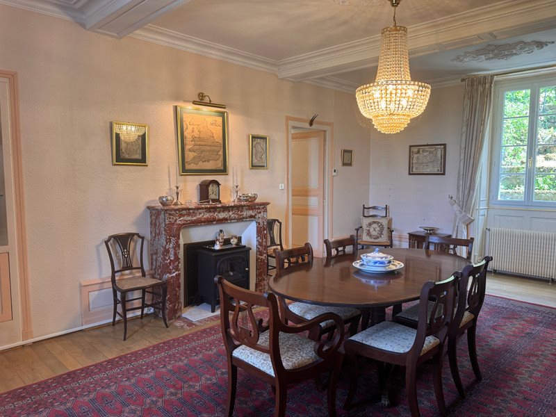 Maison à vendre, 215m², Mouthiers-sur-Boëme
