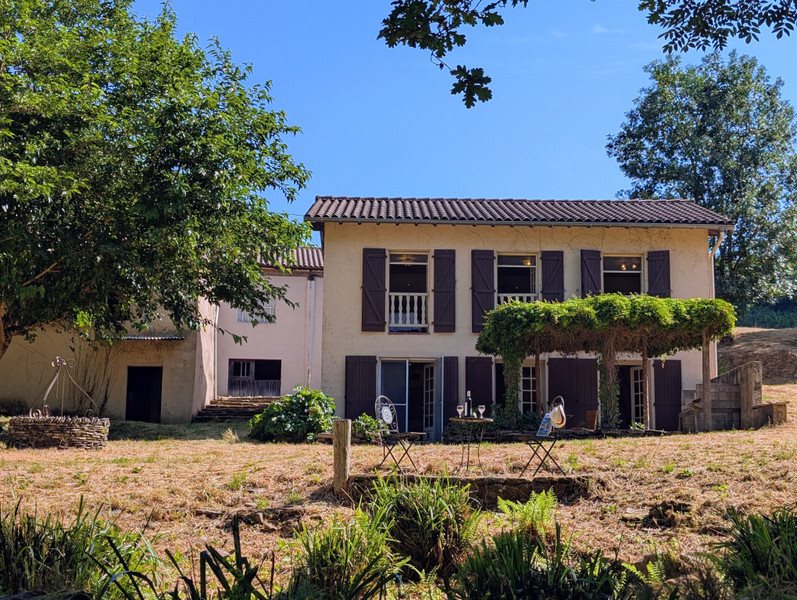 Maison à vendre, 126m², Saint-Amans-Valtoret