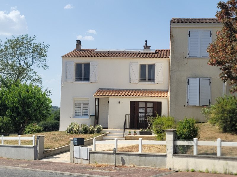 Maison à vendre, 105m², Chabanais